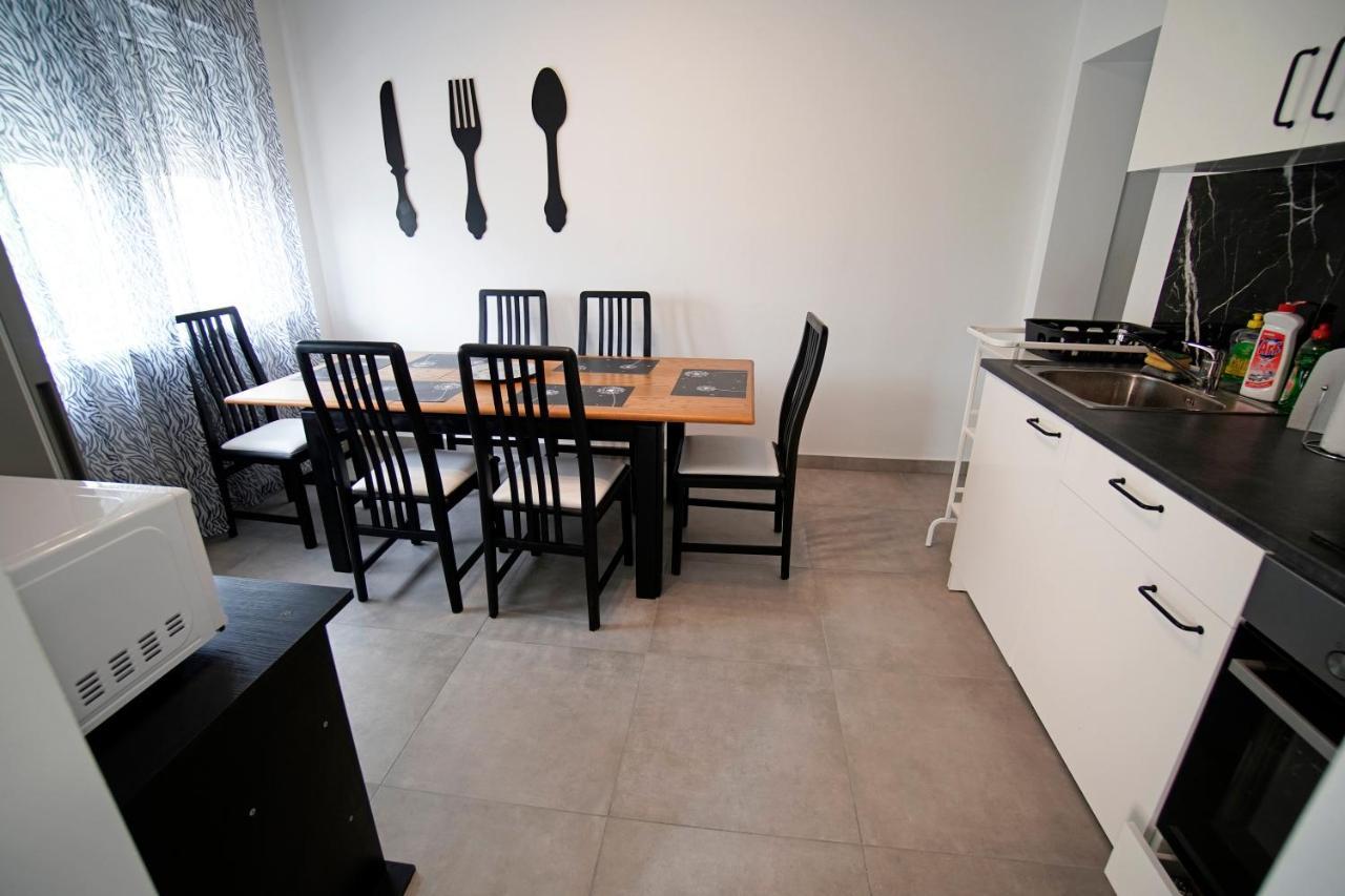 House - Apartman Sarah Kaštela Exterior foto